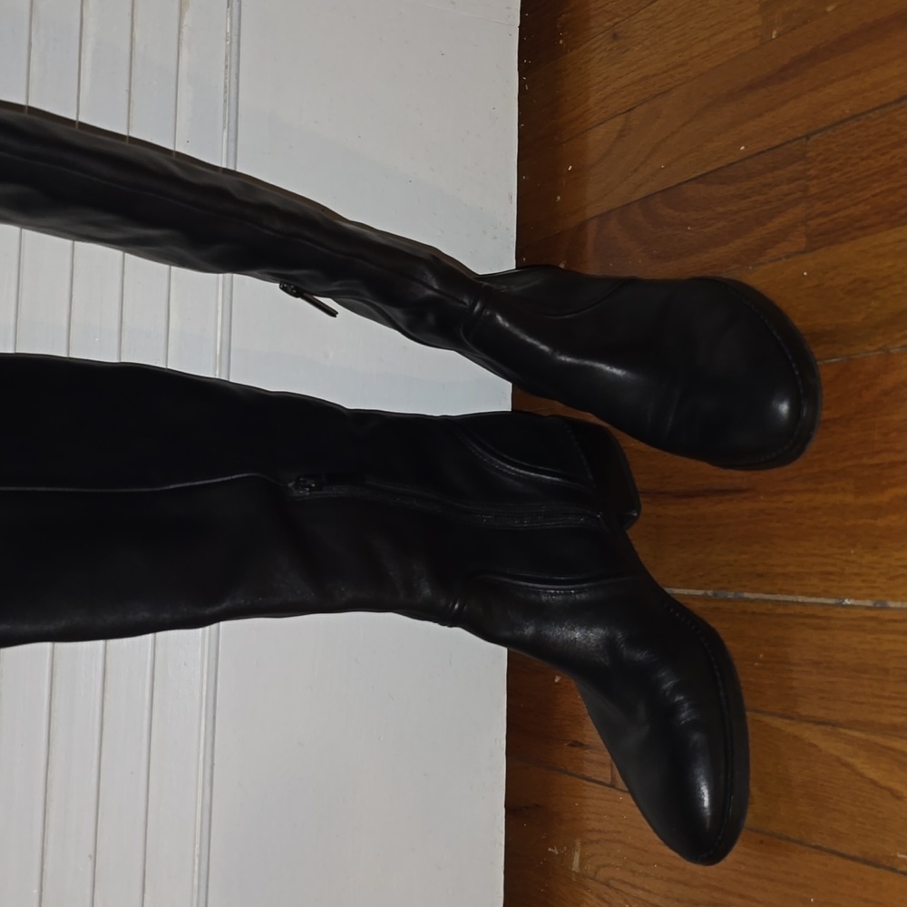 Saks Fifth Avenue 8.5 Black Knee-High Leather Boots